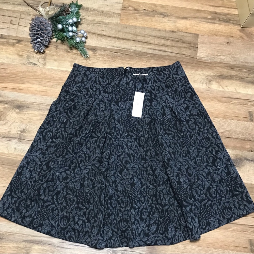 New Loft A-line Stretch Gray Print Skirt Size 6